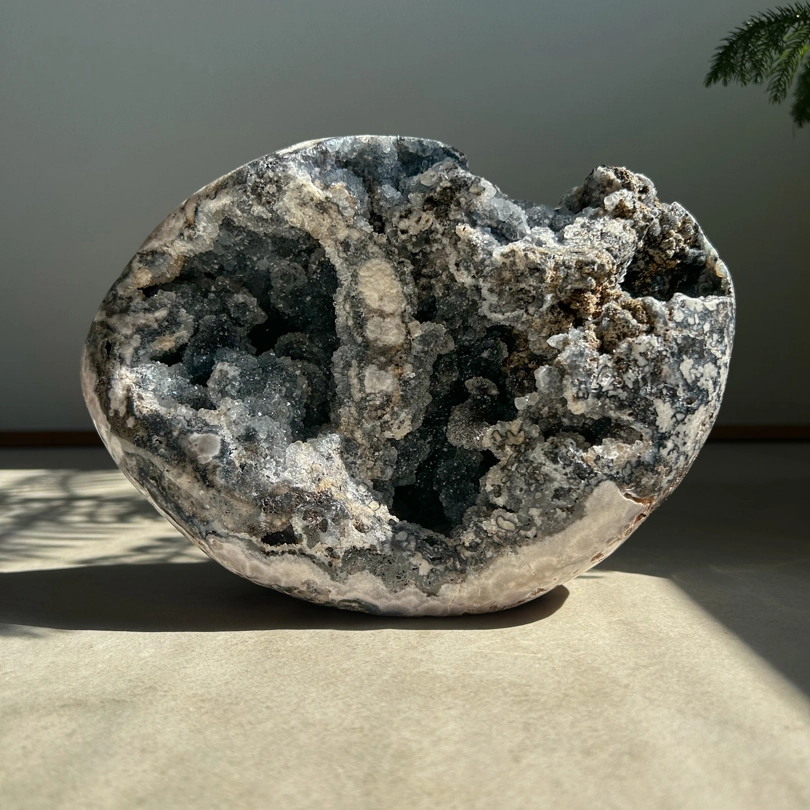 Geode di Quarzo con Calcedonio